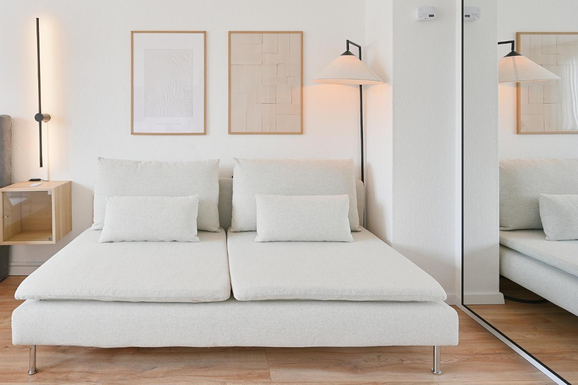 Beautiful And Stylish 1-Bedroom With Kitchen And King Size Bed Wuppertal Eksteriør billede