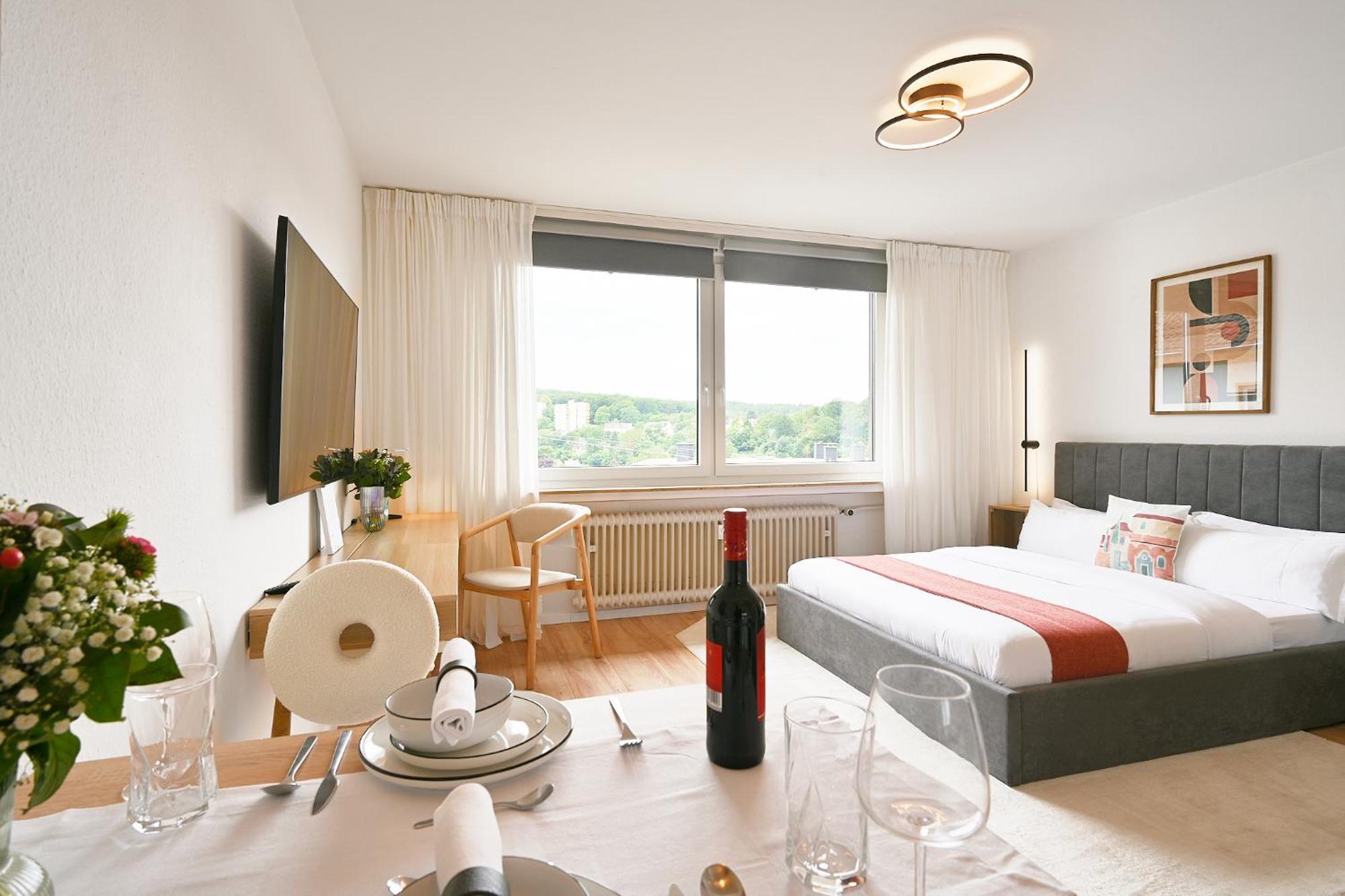 Beautiful And Stylish 1-Bedroom With Kitchen And King Size Bed Wuppertal Eksteriør billede